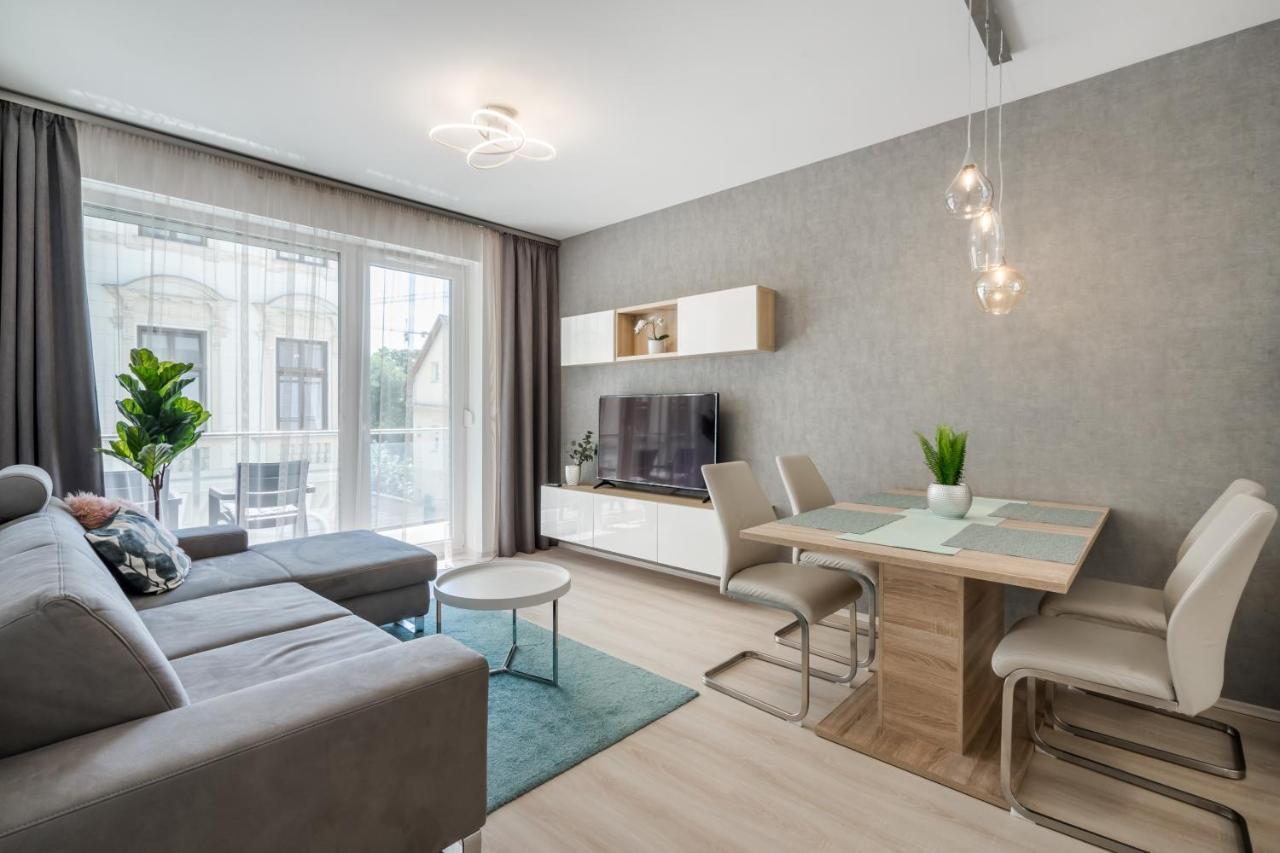 Bpr Galactic Empire Home With Balcony Budapest Exterior photo